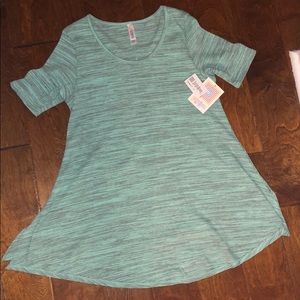 LuLaRoe Perfect T - new with tags!!! Size small